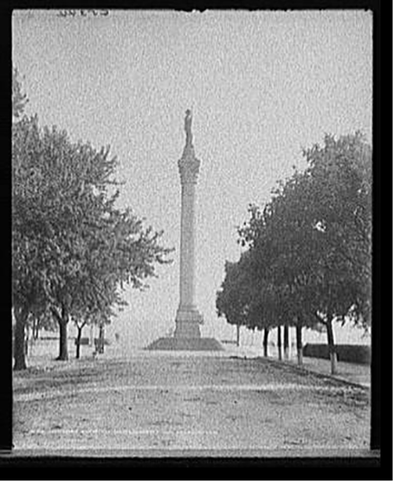 Confederate Soldiers' and Sailors' Monument, Libby Hill [Park], Richmond, Va., c1908. — historic photograph