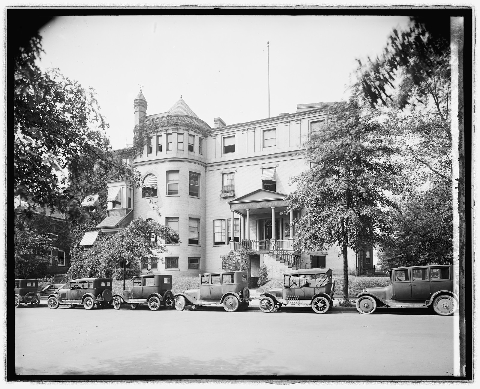 National League of Women Voters, [between 1910 and 1926] — historic photograph