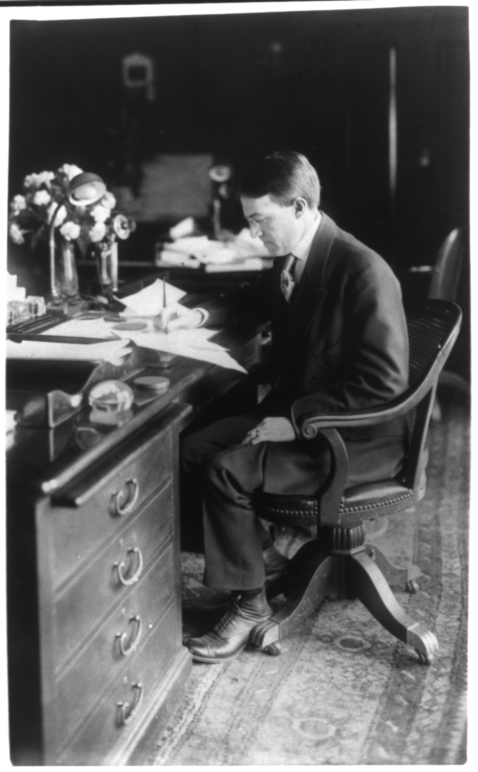 Fred Warner Carpenter, 1873-, c1909. — historic photograph