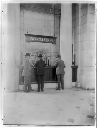 [Union Station, Washington, D.C.: Bureau of Information in northwest corner of main waiting room]