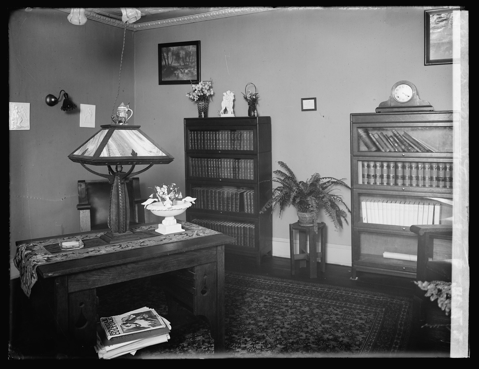 Dr. Bliss, interior, 13th & G, [Washington, D.C.], [1919 or 1920] — historic photograph