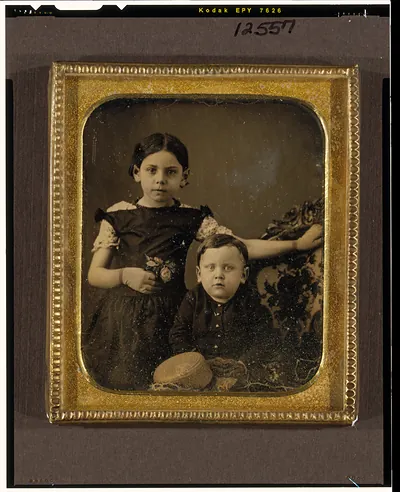 [Unidentified children, possibly Linus and Mary Alice Pett" Barbour]"