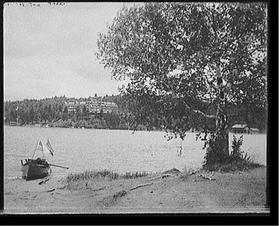 [Lower Saranac Lake, the [Hotel] Ampersand, Adirondack Mtns., N.Y.]