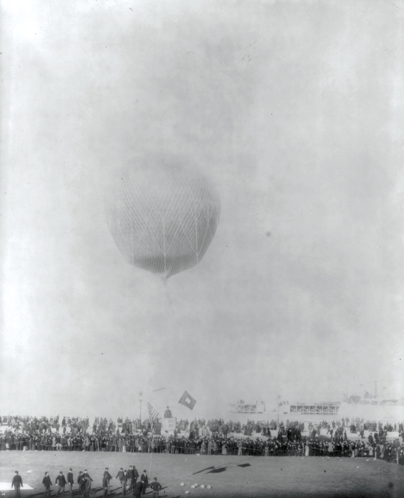 [Balloon ascension, World's Columbian Exposition, Chicago], 1893 — historic photograph