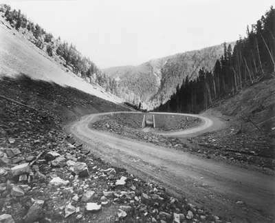 Yellowstone National Park: Spiral Bridge, S" Hill Cody Road"