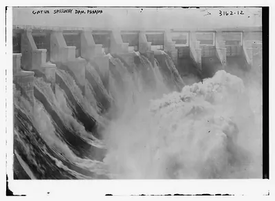 Gatun spillway dam, Panama