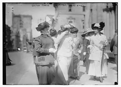 Easter Parade, dressmaker taking notes