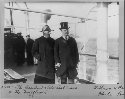 [Pres. Theodore Roosevelt and Admiral Robley Dunglison Evans on the MAYFLOWER]