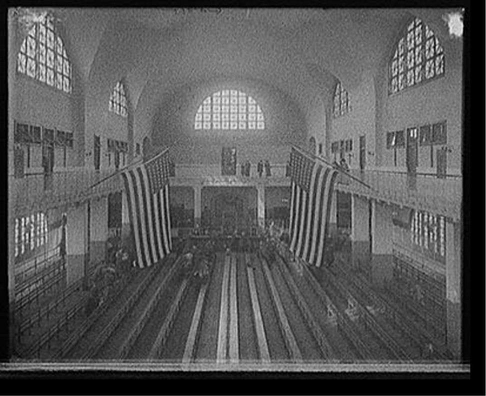 [Inspection room, Ellis Island, New York, N.Y.], [between 1900 and 1915] — historic photograph