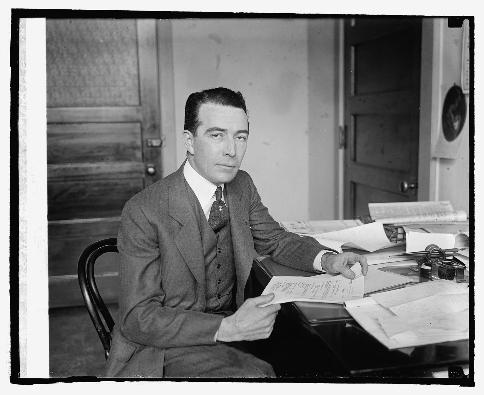 Lt. Com. E.F. McDonald, U.S.N.R.F., 4/8/25, [19]25 April 8. — historic photograph