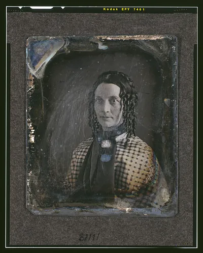 Unidentified woman poss