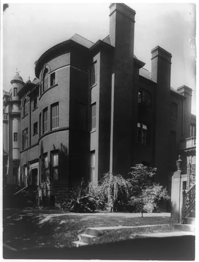 Side angle view of the Alexander Graham Bell home (from 1892-1922) at 1331 Connecticut Ave., N.W., (later 1355), Washington, D.C.