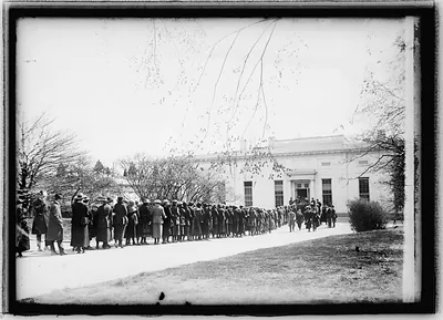 [People standing in line at White House], 3/23/21