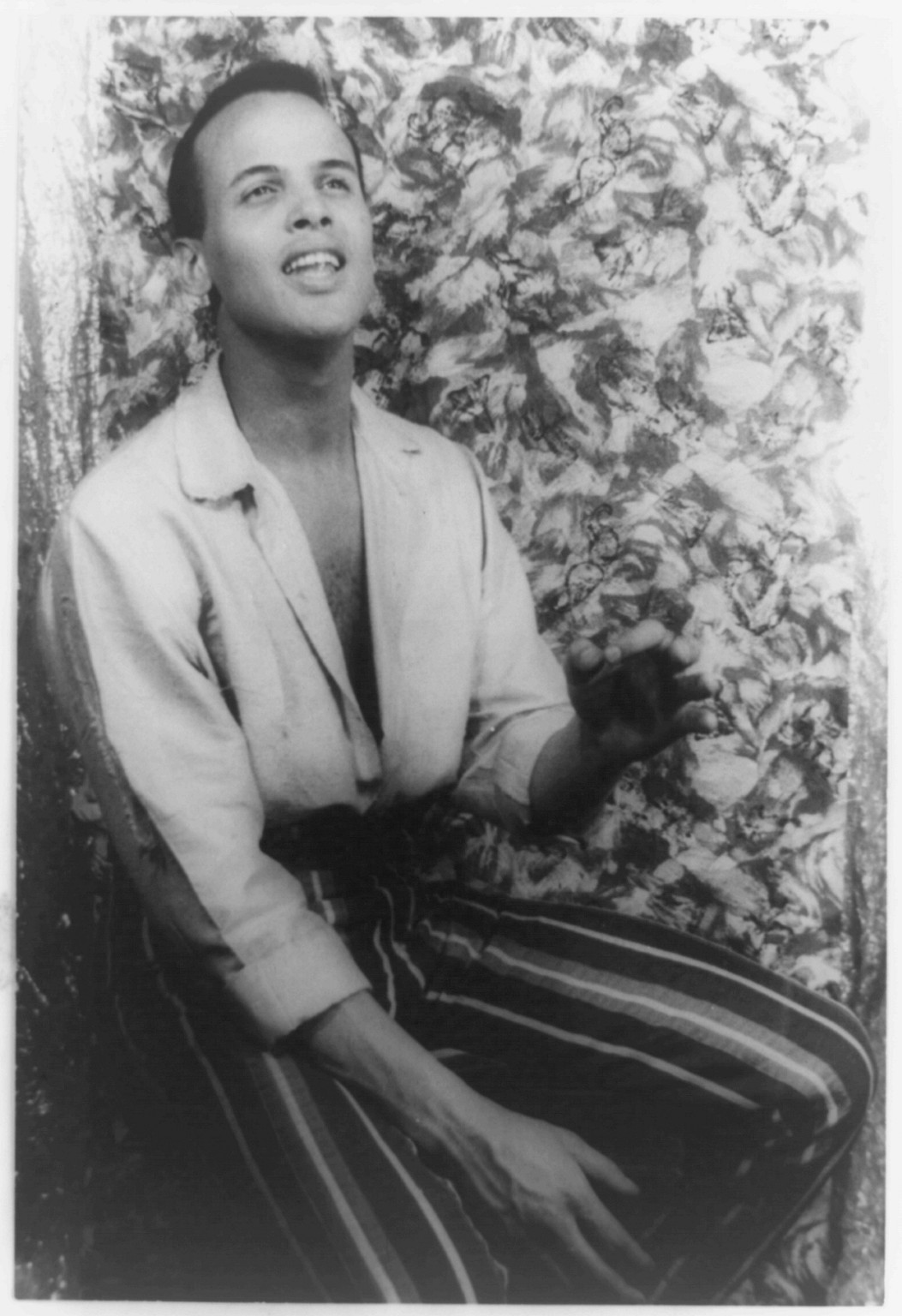 [Portrait of Harry Belafonte, Almanac], 1954 Feb. 18. — historic photograph