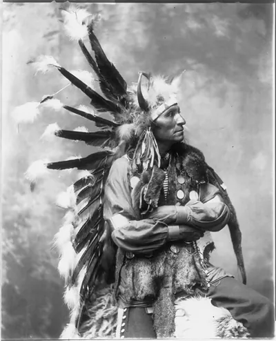[Little Horse, Og Sioux, three-quarter length portrait, facing right]