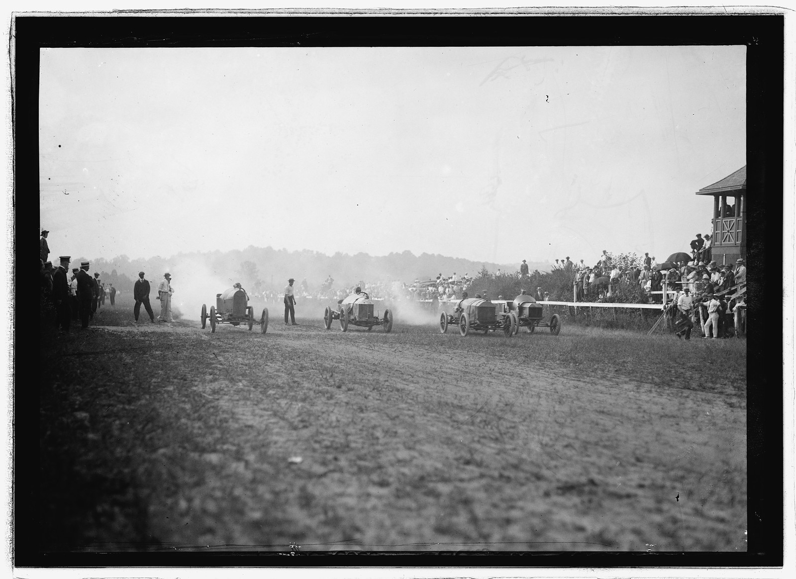 Auto races, Benning, Md.,[i.e., Washington, D.C.], 1917, 1917 — historic photograph