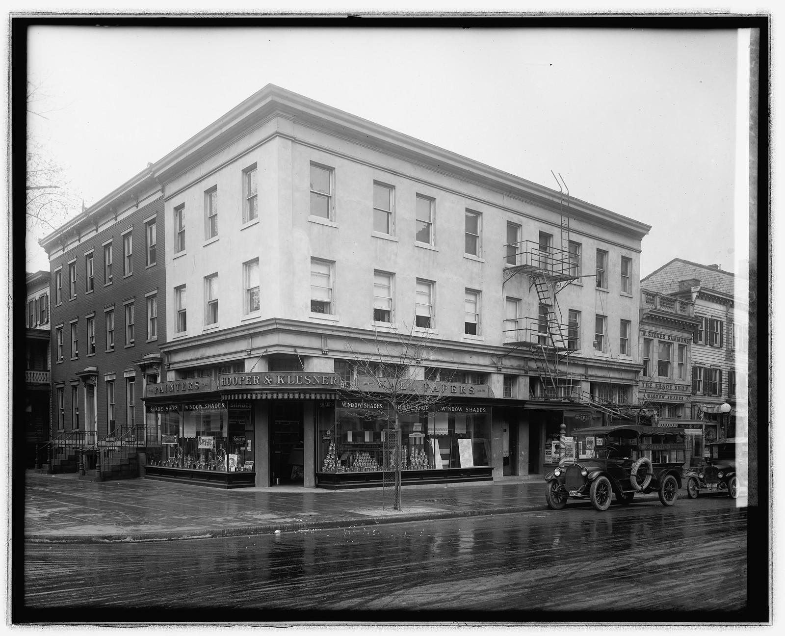 Hooper & Klesner Bldg. 12 & H, [Washington, D.C.], [ca. 1920] — historic photograph