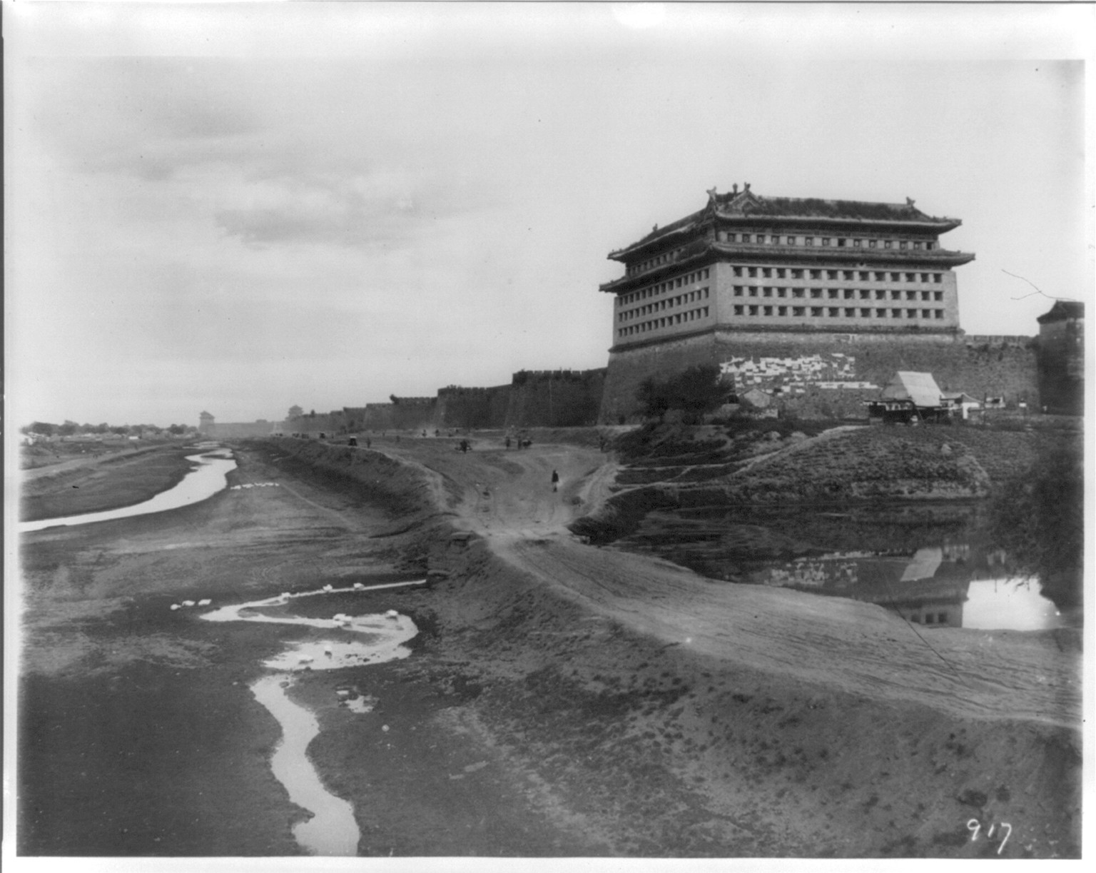 Peking - view along wall and Emperor's Palace, [1895] — historic photograph