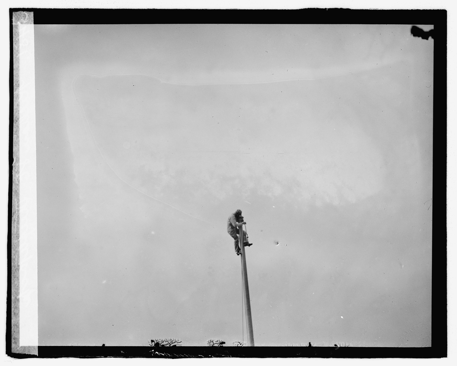 Kellian, S.E. Steeplejack, [between 1918 and 1920] — historic photograph