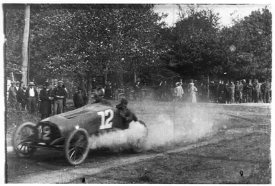 Automobile race for the Vanderbilt Cup Race