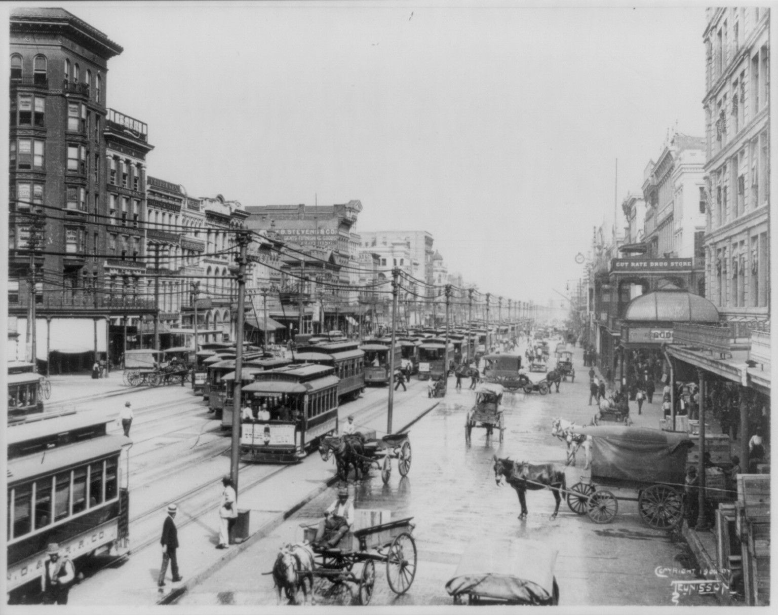 [Louisiana - New Orleans - crowded street scene looking down Canal St.], c1902. — historic photograph