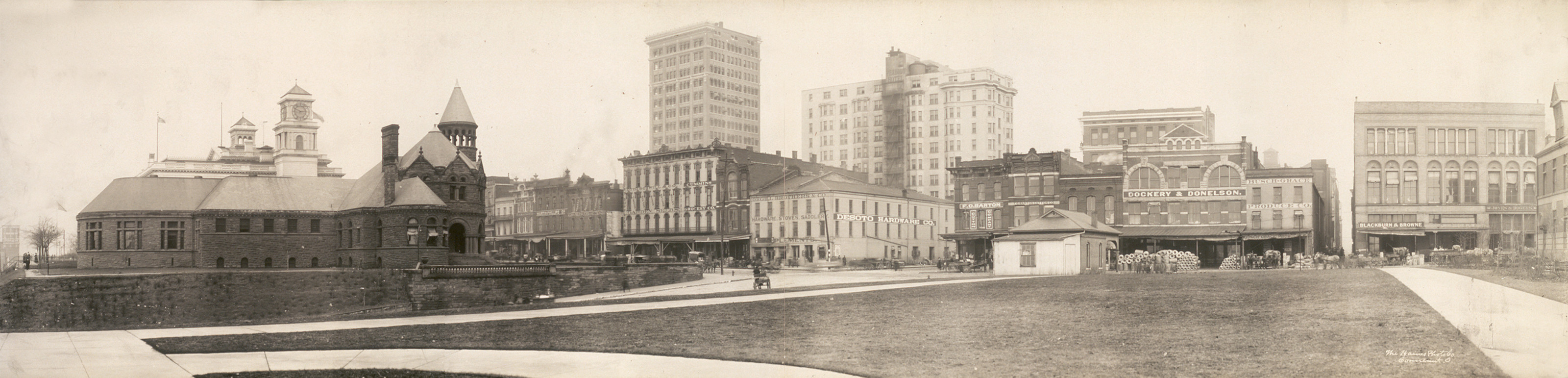 Street scene no. 3, Memphis, Tennessee, 1910, 1910 — historic image