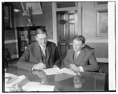 Wilbur & Comd'r N.H. Wright, [4/18/24]