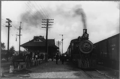 [Train standing in depot, Biloxi, Mississippi]