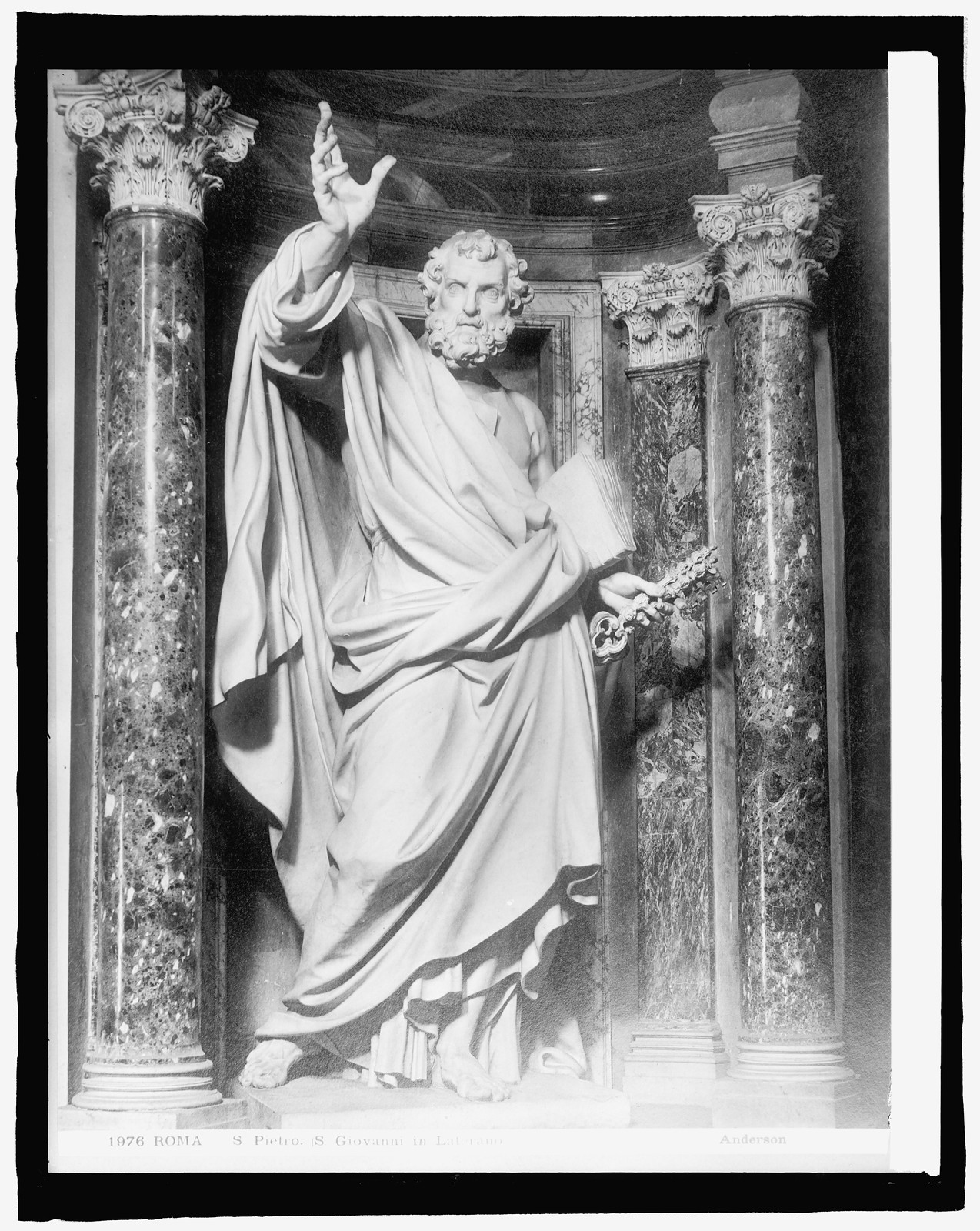 Italy, Rome, Church of St. John's (San Giovanni in Laterano), [between 1916 and 1917] — historic photograph
