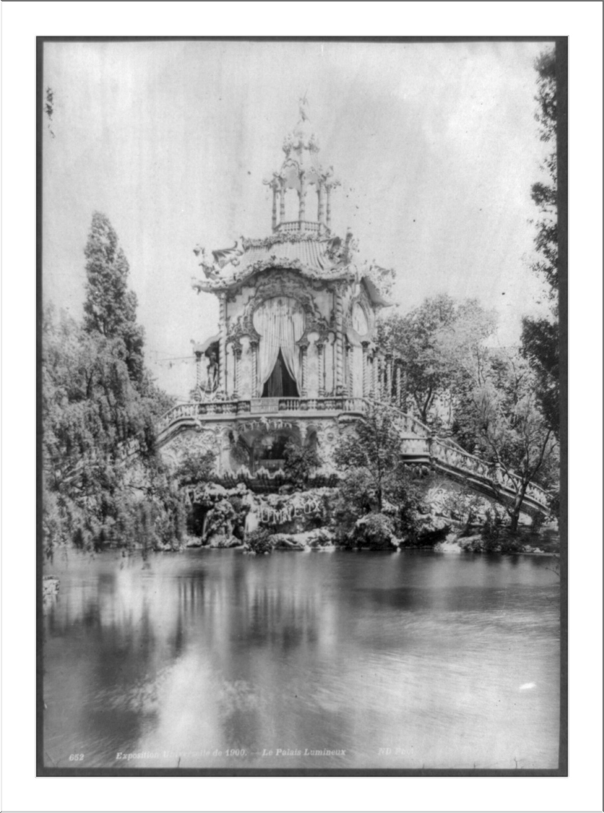Exposition Universelle de 1900--Le Palais Lumineux / N.D. Phot., [ca. 1900] — historic photograph