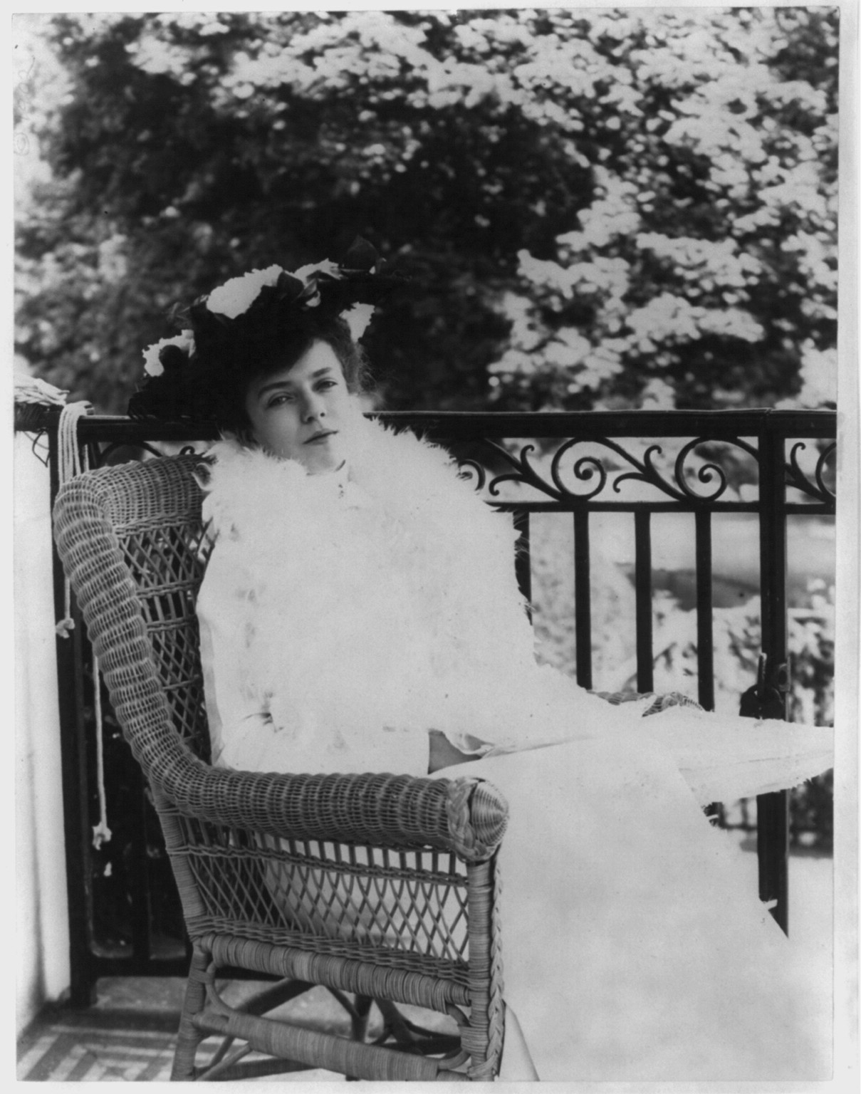 Alice Roosevelt Longworth, [between ca. 1890 and ca. 1910] — historic photograph