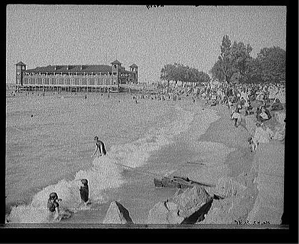 The Beach and pavilion, Gordon Pk. [Park], Cleveland, O[hio], c1908. — historic photograph