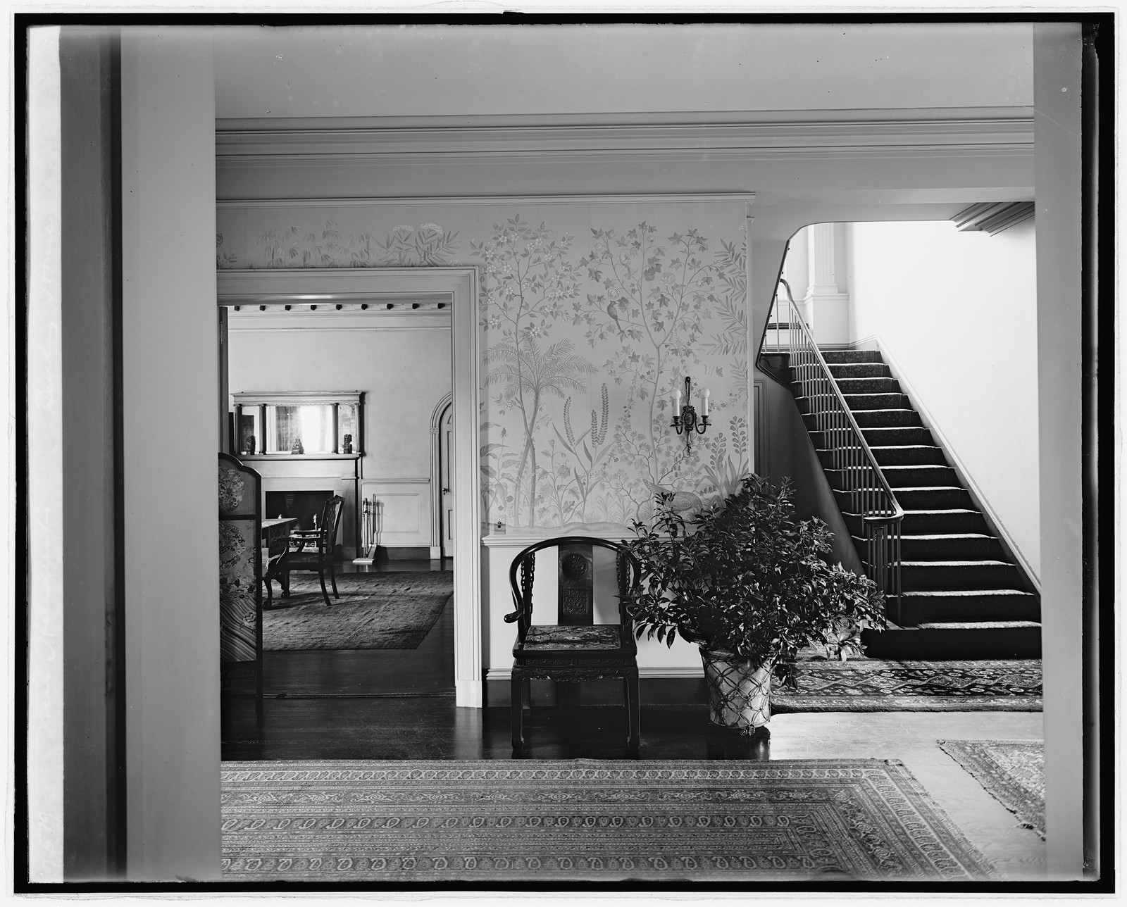 Mrs. Hendricks, Burling House, [between 1918 and 1928] — historic photograph