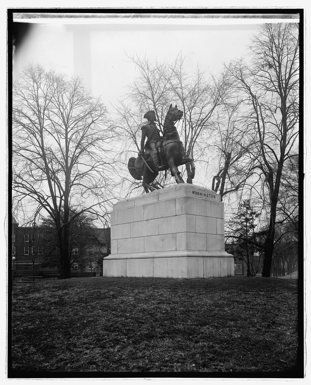 Washington Statue Washington Circle, [Washington, D.C.], [between 1921 and 1922] — historic photograph