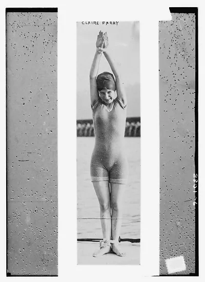 Claire Farry diving
