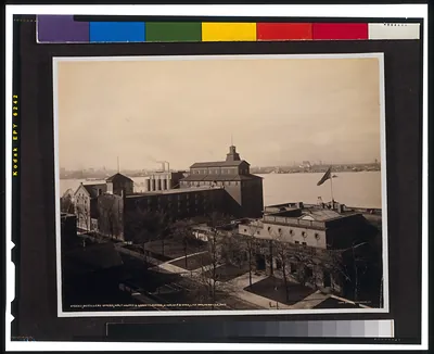 Distillery offices, malt houses & grain elevator, H. Walker & Sons, LTD., Walkerville, Ont.