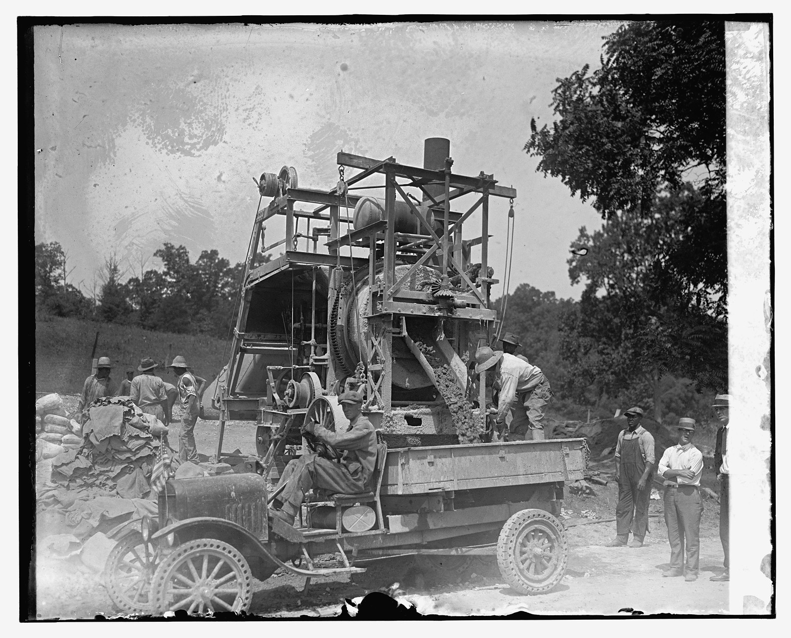 Herr Dump Car Mfg. Co., [1925] — historic photograph