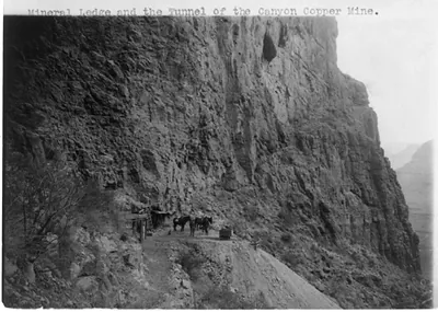 [Grand Canyon]: Mineral ledge and the tunnel of the canyon copper mine