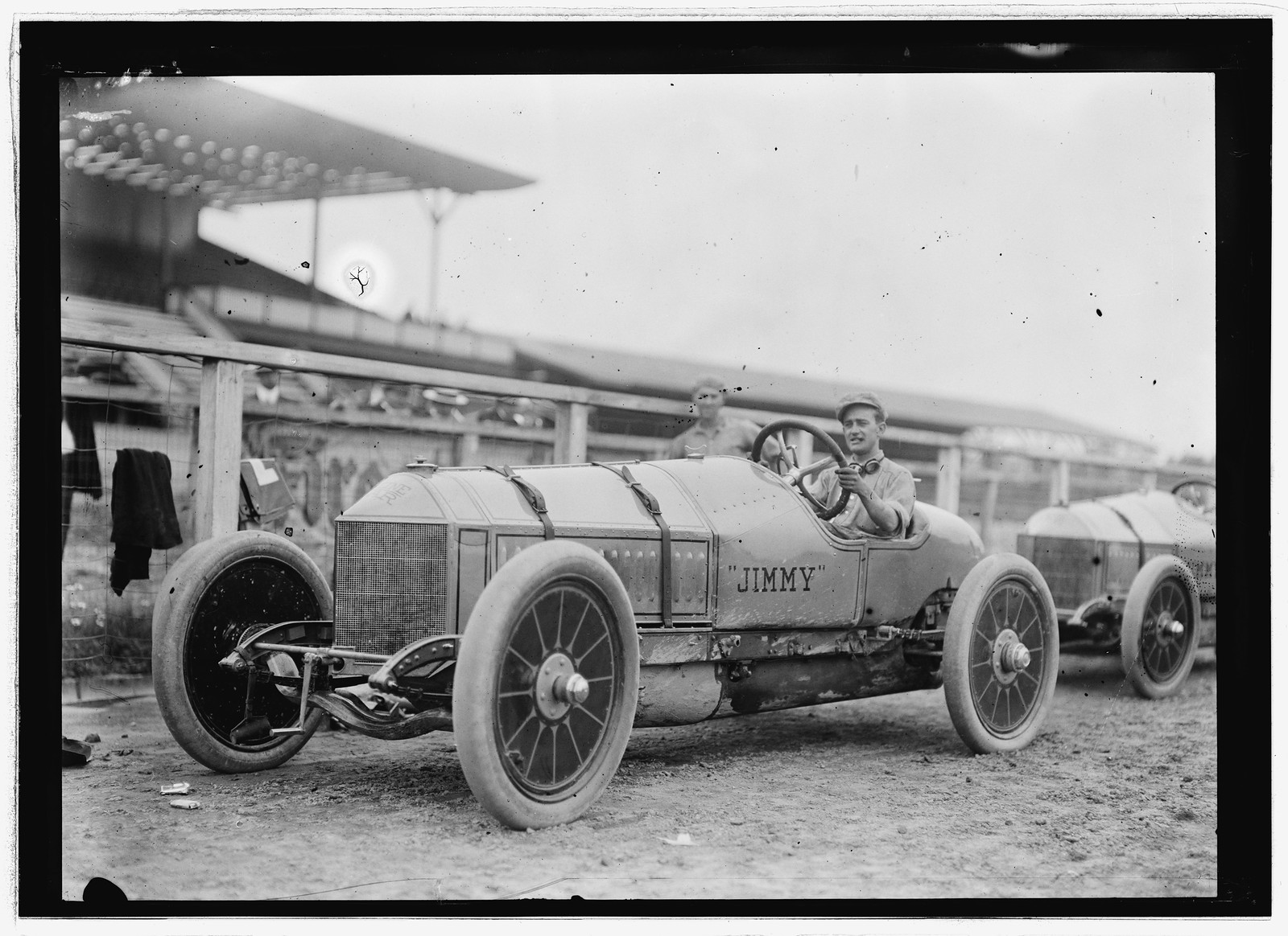 Auto races, Benning, Md., [i.e., Washington, D.C.], c. 1916, ca. 1916. — historic photograph