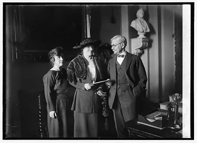 [Mrs. Thos. D. Schall, Mrs. Eugene Drendome & Vice Pres. delivering the electorial vote