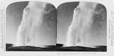 Old Faithful Geyser, Yellowstone Park