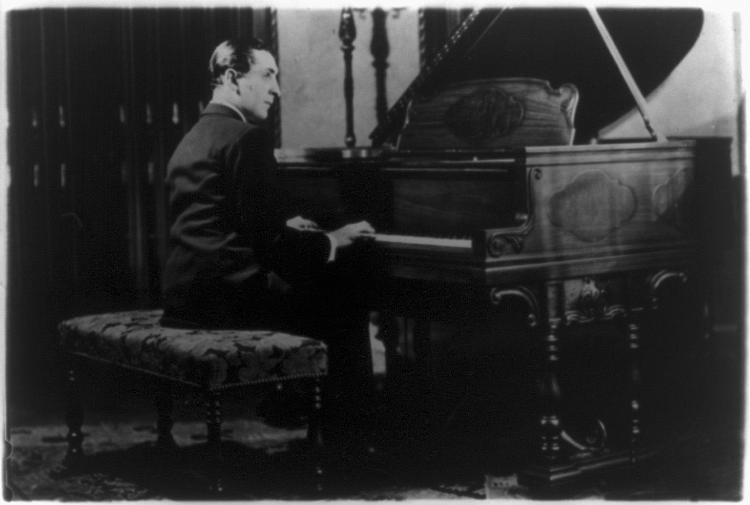 Vladimir Horowitz, [no date recorded on caption card] — historic photograph