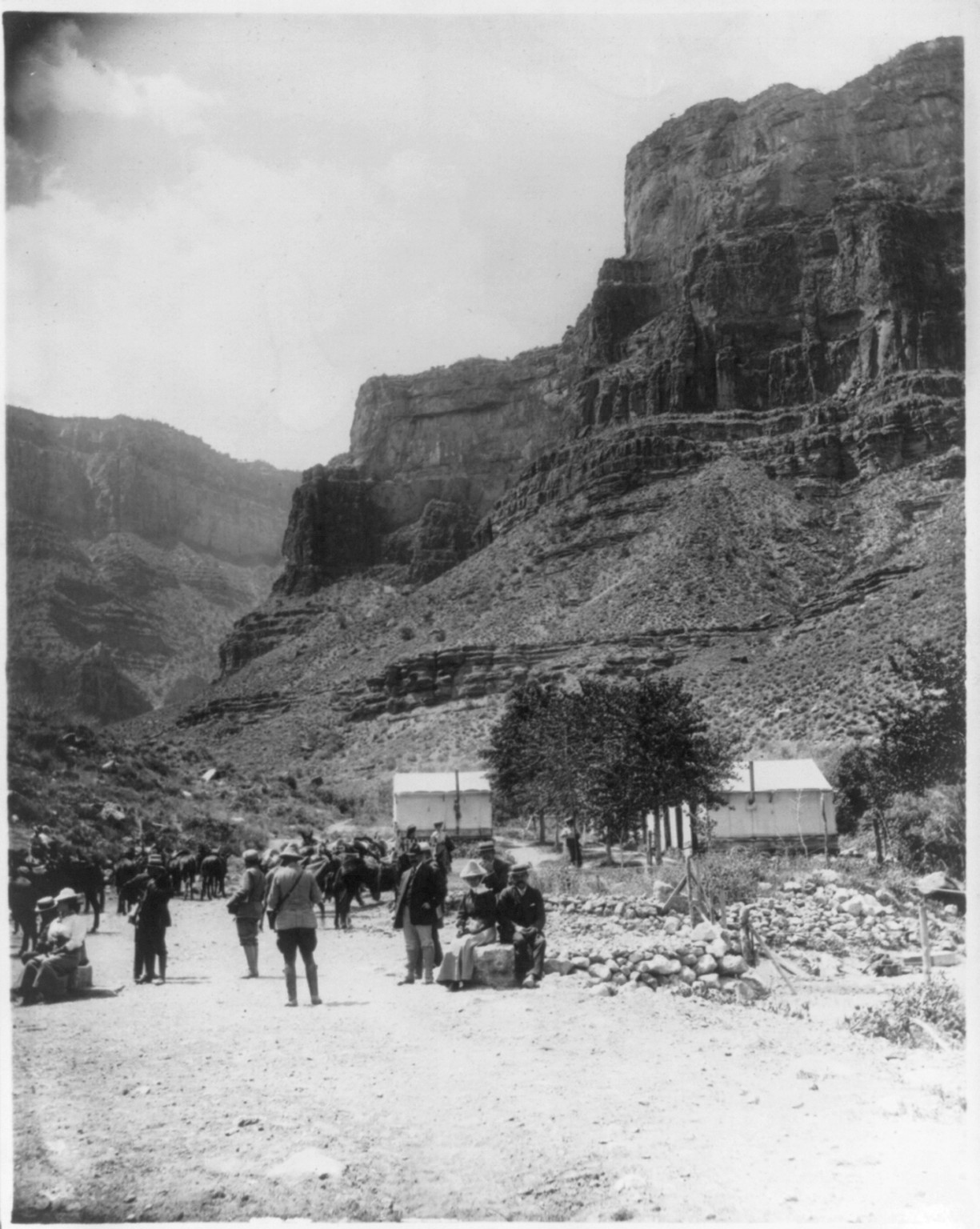 [Tourist] Camp in the [Grand] Canyon, 3100 ft. below the rim, Arizona, c1907 July 18. — historic photograph