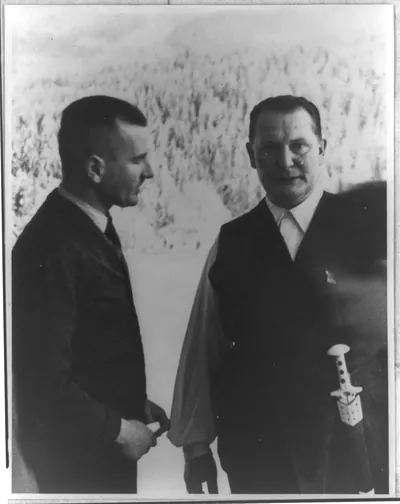 [Göring, three-quarter length, standing with unidentified man]