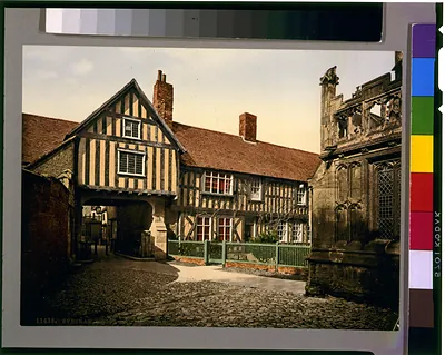 Evesham, Abbot Reginald's gateway & old vicarage