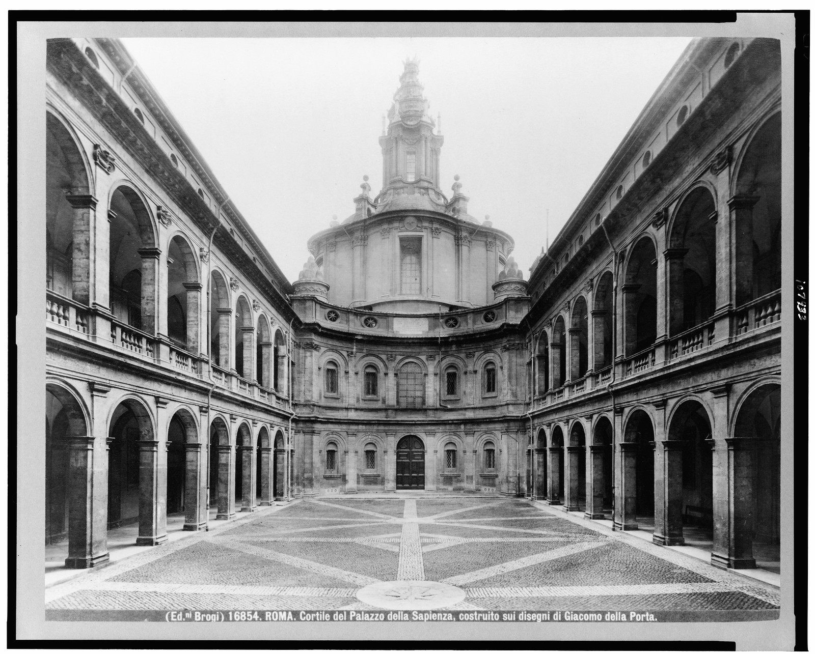 Roma. Cortile del Palazzo della Sapienza, costruito dui disegni di Giacomo della Porta / Ed. Brogi., [between 1880 and 1920(?)] — historic photograph