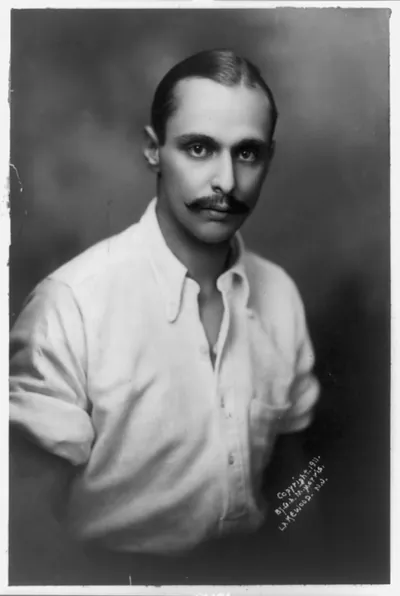 [George Jay Gould, half-length portrait, facing right]