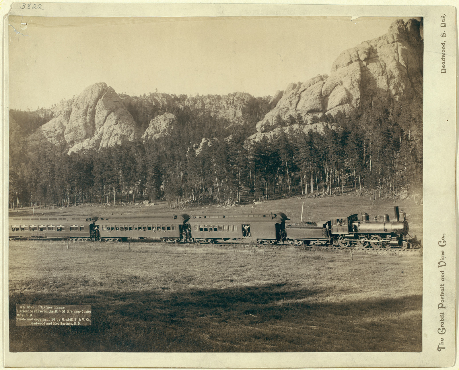 "Harney Range." Horseshoe Curve on the B[urlington] and M[issouri River] Ry. near Custer City, S.D., 1891 — historic image