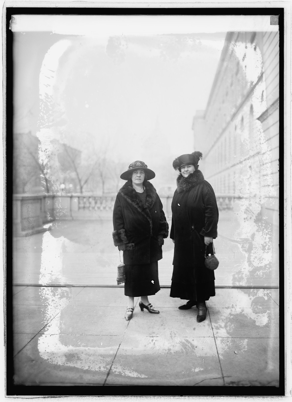Rep. elect Mary T. Norton of N.J. & Rep., Mrs. John J. Nolan of Cal., 12/4/24, [19]24 December 4. — historic photograph
