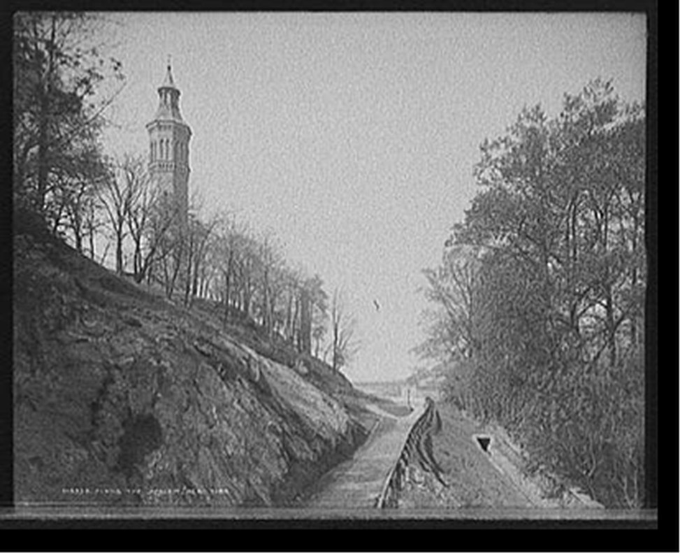 Along the Harlem, New York, c1905. — historic photograph